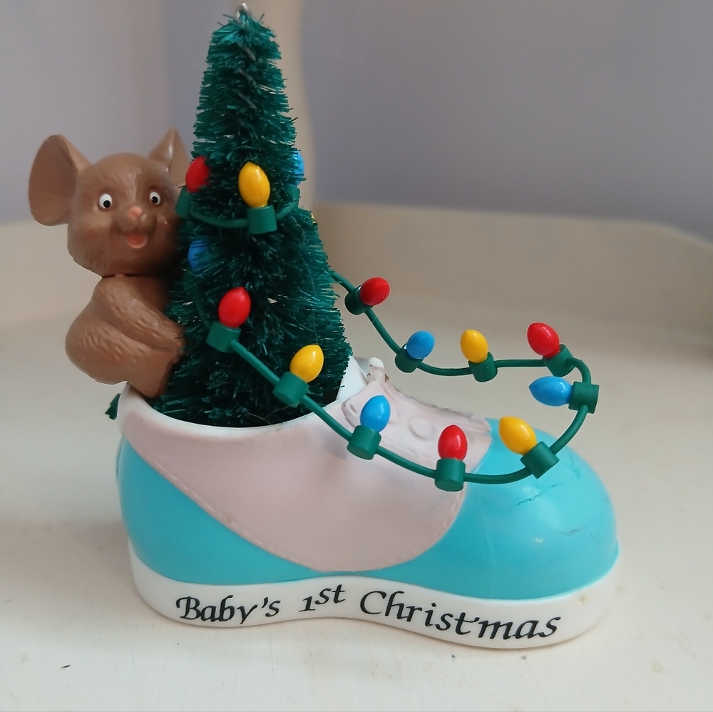 ​Baby's 1st Christmas Shoe Ornament Keepsake Mouse Tree Lights Blue Pink